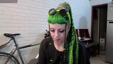 Snapshot of freyaa_sorceress chatting on 10.15.25 freyaa_sorceress online show from 10.15.25