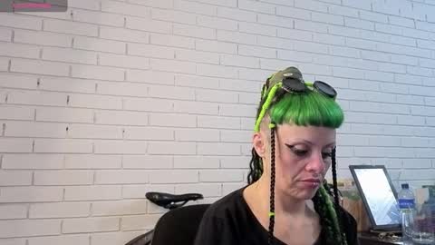 Snapshot of freyaa_sorceress chatting on 10.16.25 freyaa_sorceress online show from 10.16.25