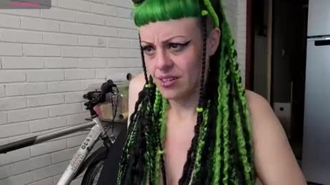 Snapshot of freyaa_sorceress chatting on 10.16.25 freyaa_sorceress online show from 10.16.25