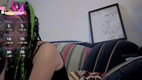 Snapshot of freyaa_sorceress chatting on 10.25.25 freyaa_sorceress online show from 10.25.25