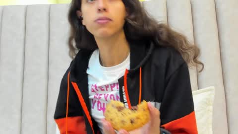 FREYA online show from 02.05.25