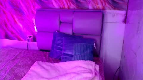 Freyja online show from 03.09.25