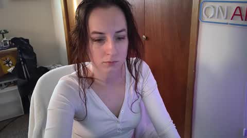 FreyaTheGemini online show from 12.18.24