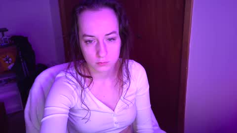 FreyaTheGemini online show from 12.19.24