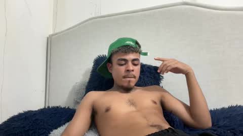 Snapshot of freyva_ chatting on 09.19.25 freyva_ online show from 09.19.25