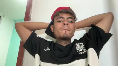 Snapshot of freyva_ chatting on 11.28.25 freyva_ online show from 11.28.25