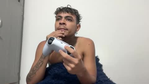 Snapshot of freyva_ chatting on 12.02.25 freyva_ online show from 12.02.25