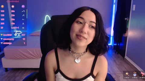 Snapshot of frida_lassi_ chatting on 01.28.25 frida_lassi_ online show from 01.28.25