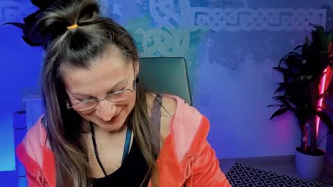 Frida Tander online show from 01.26.25