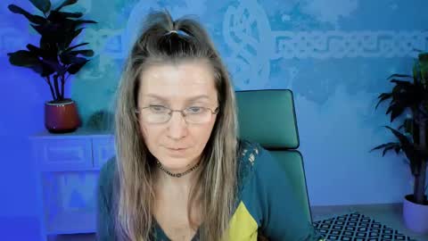 Frida Tander online show from 03.06.25