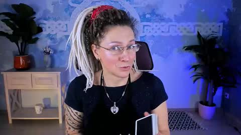 Frida Tander online show from 01.17.26