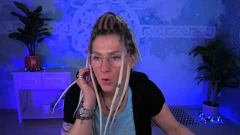 Frida Tander online show from 04.06.26