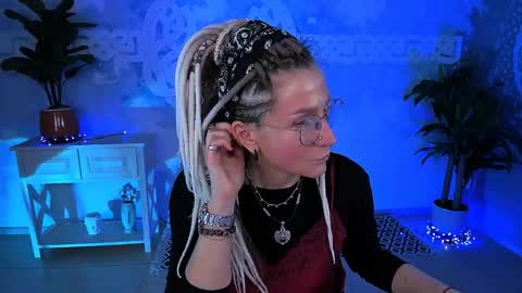 Frida Tander online show from 04.07.26