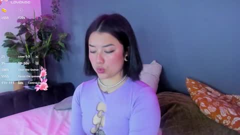 Snapshot of frodita_dream chatting on 10.23.25 FRODIT online show from 10.23.25