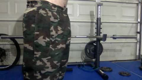 Snapshot of frog69man chatting on 10.24.25 Watch me cum online show from 10.24.25