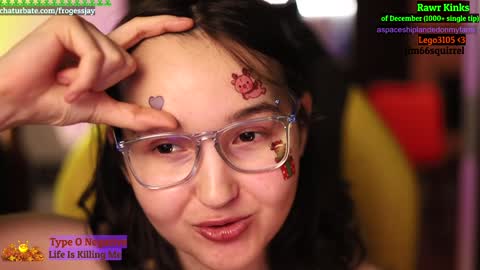 Snapshot of frogessjay chatting on 12.07.24   Jaywise Frogfoot  online show from 12.07.24