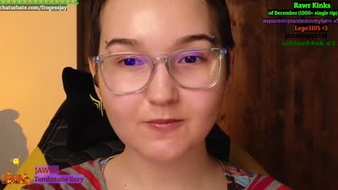 Snapshot of frogessjay chatting on 12.19.24   Jaywise Frogfoot  online show from 12.19.24