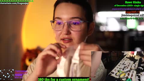 Snapshot of frogessjay chatting on 12.24.24   Jaywise Frogfoot  online show from 12.24.24