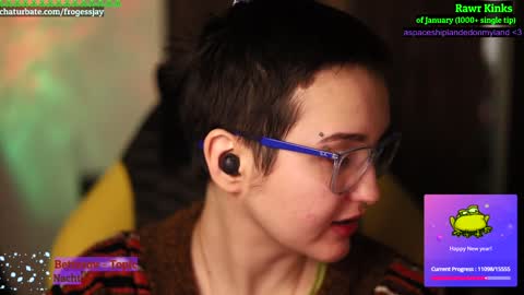 Snapshot of frogessjay chatting on 01.01.25   Jaywise Frogfoot  online show from 01.01.25