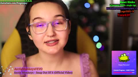 Snapshot of frogessjay chatting on 01.02.25   Jaywise Frogfoot  online show from 01.02.25