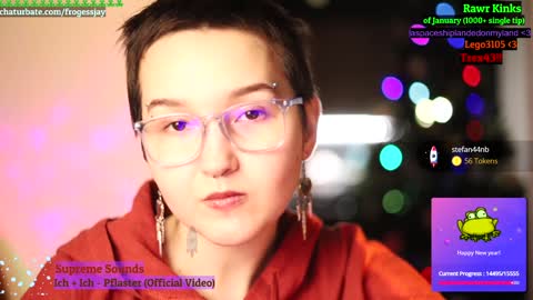 Snapshot of frogessjay chatting on 01.03.25   Jaywise Frogfoot  online show from 01.03.25