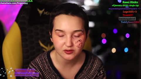 Snapshot of frogessjay chatting on 01.06.25   Jaywise Frogfoot  online show from 01.06.25