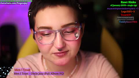 Snapshot of frogessjay chatting on 01.12.25   Jaywise Frogfoot  online show from 01.12.25