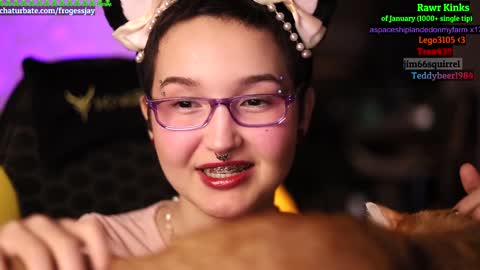 Snapshot of frogessjay chatting on 01.17.25   Jaywise Frogfoot  online show from 01.17.25