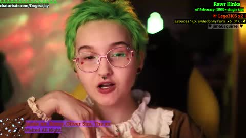 Snapshot of frogessjay chatting on 02.10.25   Jaywise Frogfoot  online show from 02.10.25