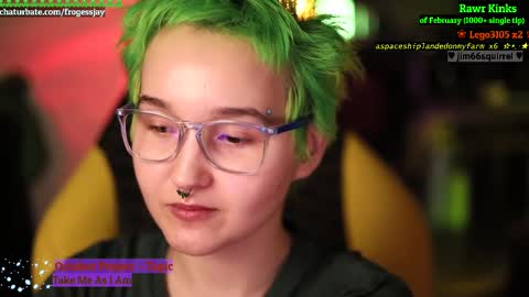 Snapshot of frogessjay chatting on 02.12.25   Jaywise Frogfoot  online show from 02.12.25