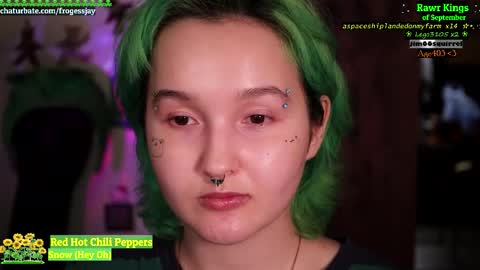 Snapshot of frogessjay chatting on 09.22.25   Jaywise Frogfoot  online show from 09.22.25