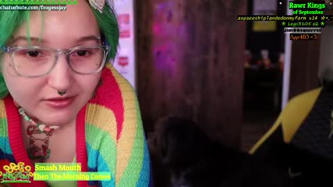 Snapshot of frogessjay chatting on 09.22.25   Jaywise Frogfoot  online show from 09.22.25