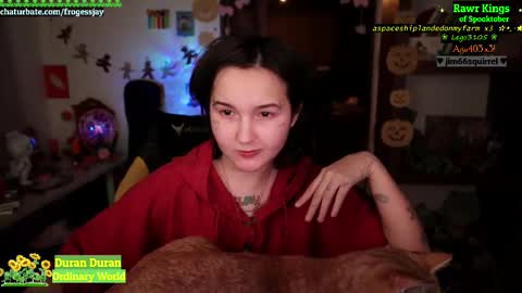 Snapshot of frogessjay chatting on 10.13.25   Jaywise Frogfoot  online show from 10.13.25