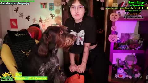 Snapshot of frogessjay chatting on 10.24.25   Jaywise Frogfoot  online show from 10.24.25