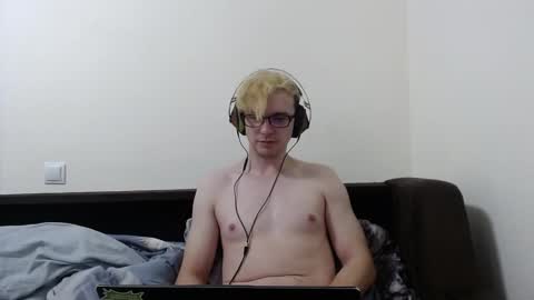 Snapshot of from_rus_with_love chatting on 12.01.25 from_rus_with_love online show from 12.01.25