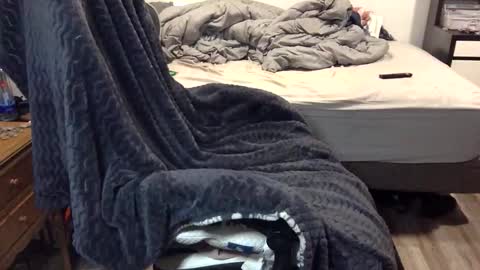 Snapshot of froski666 chatting on 12.19.25 froski666 online show from 12.19.25