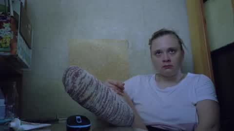 Snapshot of frumcake chatting on 03.23.26 FrumCake online show from 03.23.26