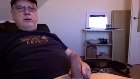 Snapshot of fscking chatting on 04.27.26 fscking online show from 04.27.26