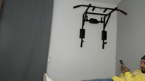 Snapshot of ftmen chatting on 03.09.25 Jestevan online show from 03.09.25