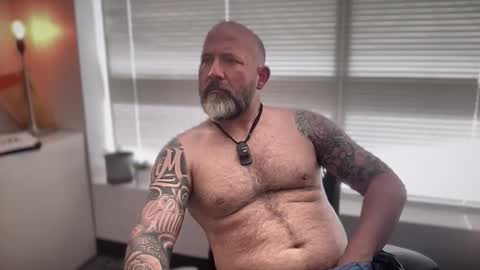 Snapshot of fuckadilf chatting on 04.27.26 fuckadilf online show from 04.27.26