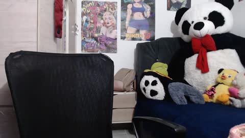 Snapshot of fucking_temptation1 chatting on 09.20.25 Mia and Gary online show from 09.20.25