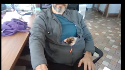 Snapshot of fuckistanbul chatting on 11.25.25 Bruchus online show from 11.25.25