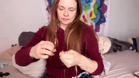 Snapshot of fuckmypussyplz1 chatting on 02.18.25 fuckmypussyplz1 online show from 02.18.25