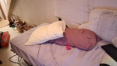 Snapshot of fuckmypussyplz1 chatting on 09.28.25 fuckmypussyplz1 online show from 09.28.25