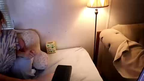 Snapshot of fuckmypussyplz1 chatting on 10.10.25 fuckmypussyplz1 online show from 10.10.25