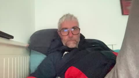 Snapshot of fucxa77 chatting on 11.01.25 fucxa77 online show from 11.01.25