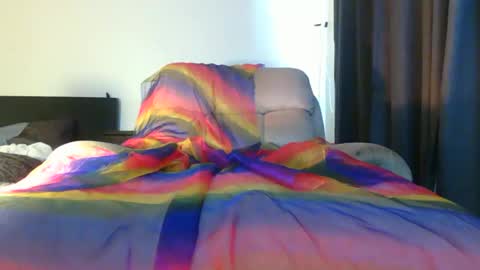 Snapshot of full4cefull chatting on 11.13.25 Pizzaz online show from 11.13.25