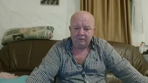 fullballs6 online show from 11.26.25