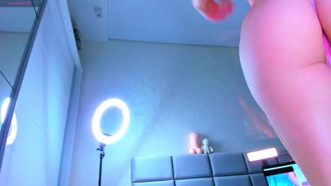 Snapshot of funny_blondi chatting on 10.24.25 Just yours blondi 3 online show from 10.24.25