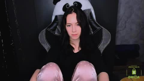 Eva online show from 11.21.25